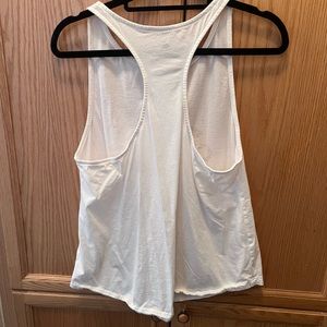 Adidas Tank Size M